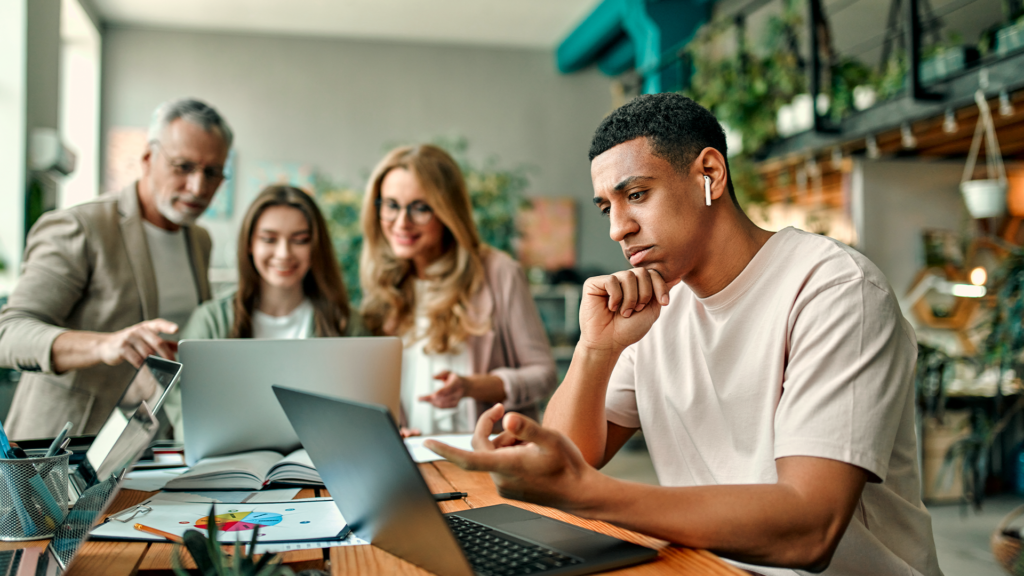 Turnover e Absenteísmo: o que é, como afeta a empresa e como evitar